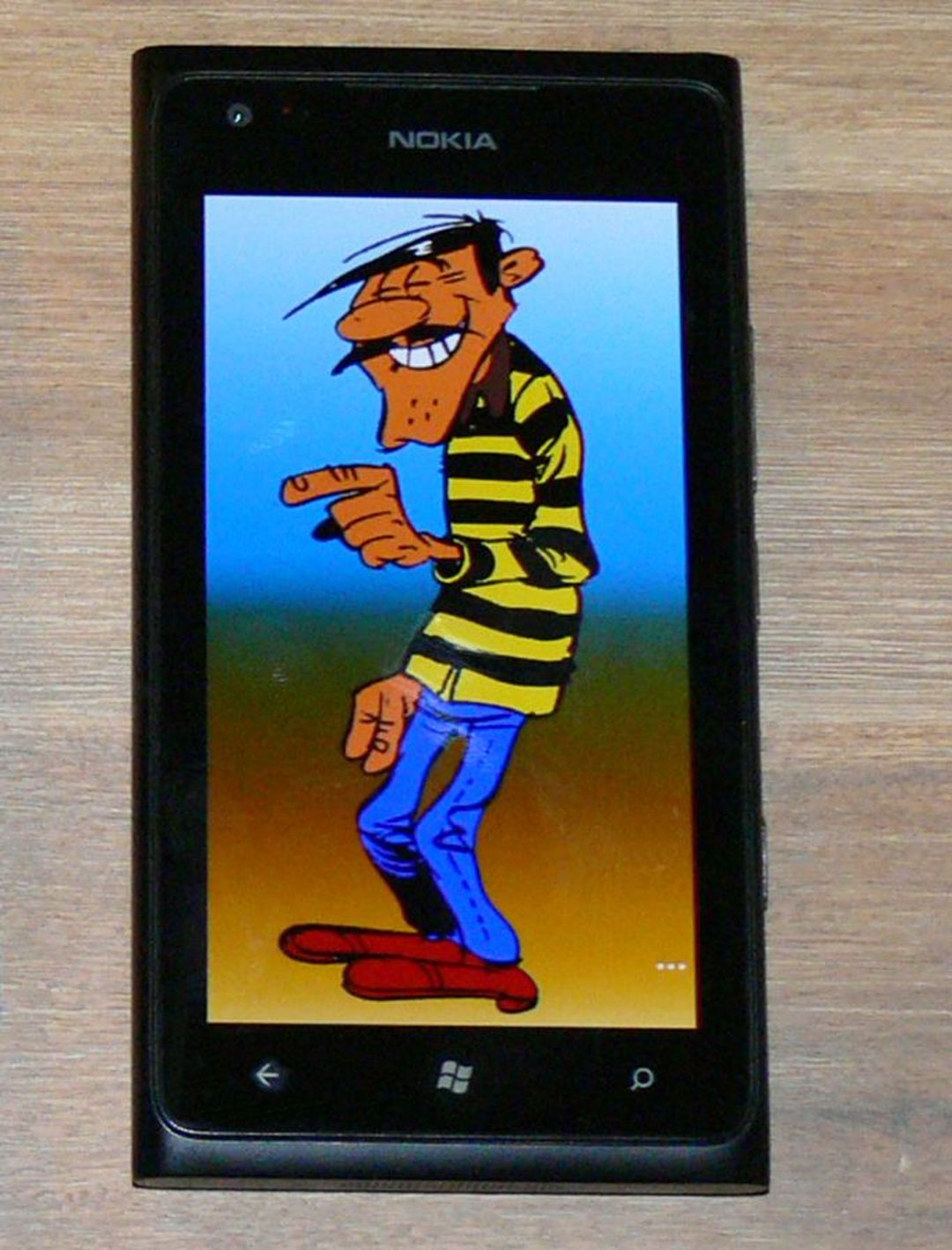 Nokia-Lumia900-Bandit4 - SmartTechNews
