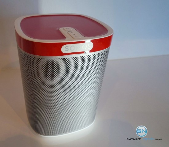 Fertig aufgeklebt - Flexson Sonos Play 1 Skin