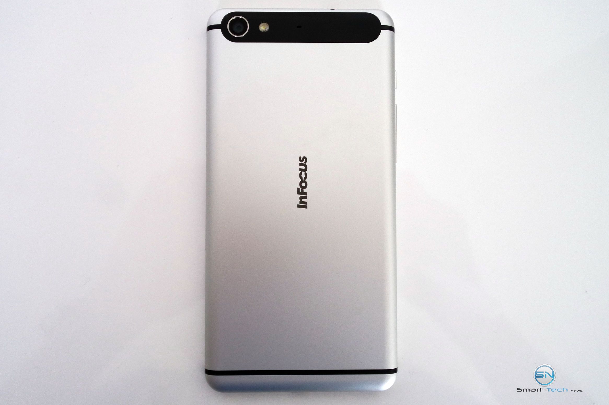 Infocus M808 – Chinahandy von Foxconn