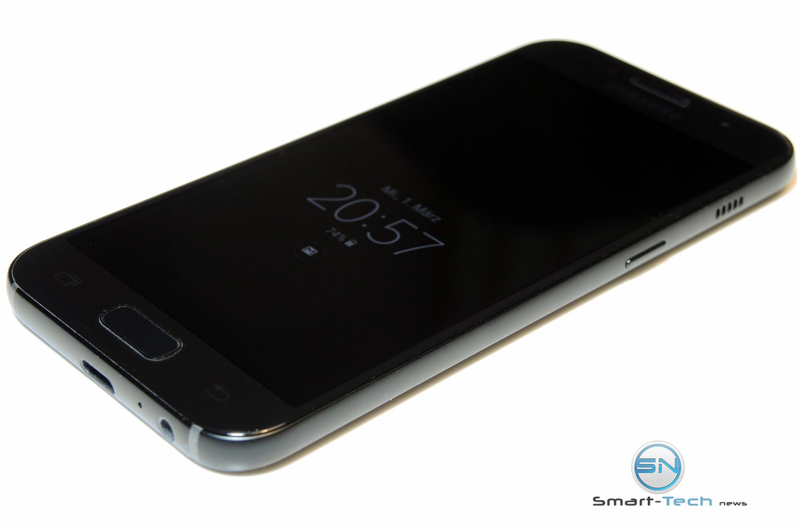 Frontansicht - Samsung Galaxy A3 - SmartTechNews