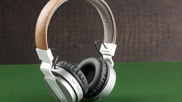 Auvisio Bluetooth Headset- Faltbarer On-Ear-Kopfhörer mp3 Fm Radio