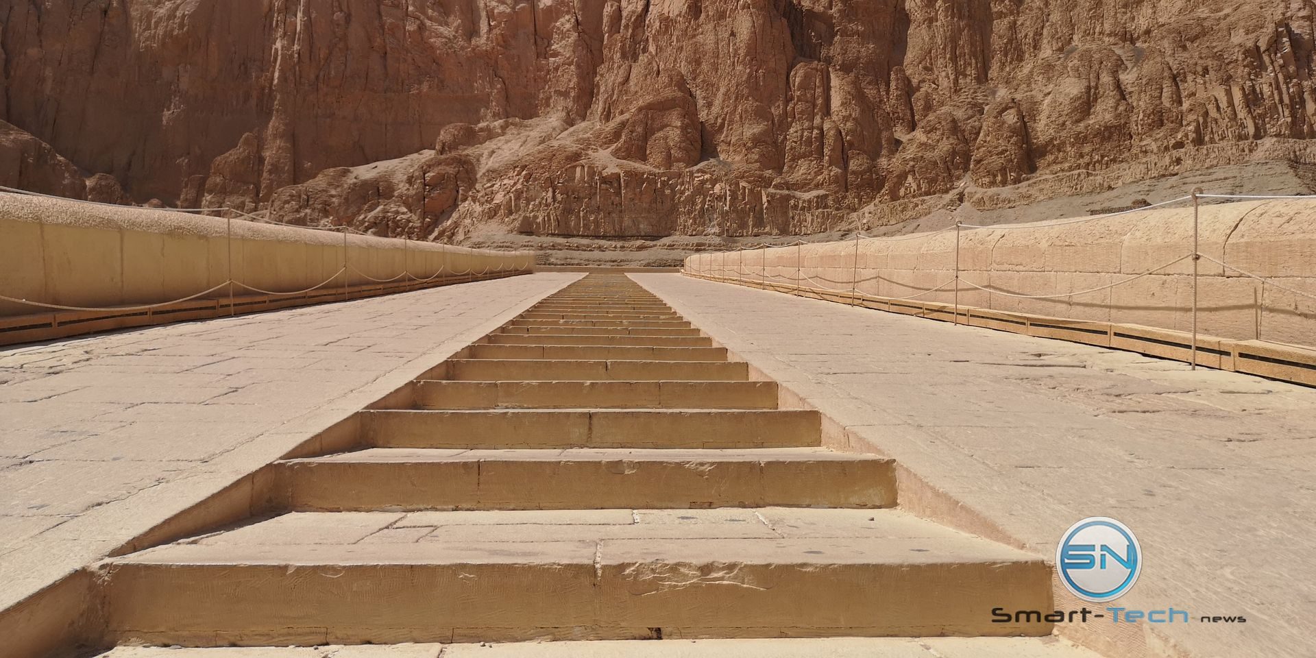 Treppe Tal der Könige Luxor Huawei P20pro