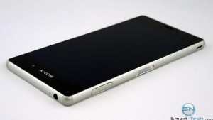 Sony Xperia Z3 - Unboxing02 - SmartTechNews